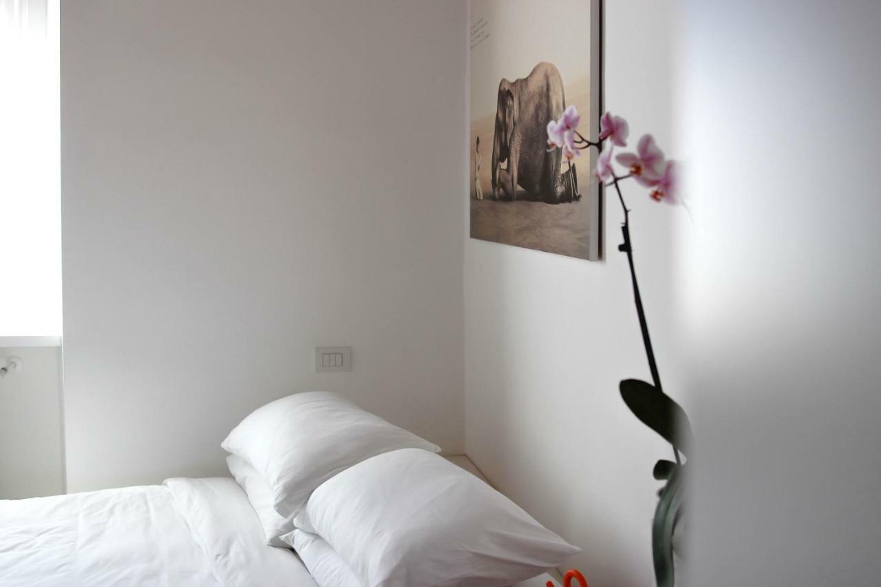 Design Apartment Porta Venezia Milan Exterior photo